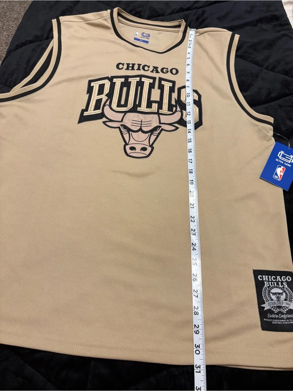 NEW Chicago Bulls Men’s Sleeveless Jersey in Beige